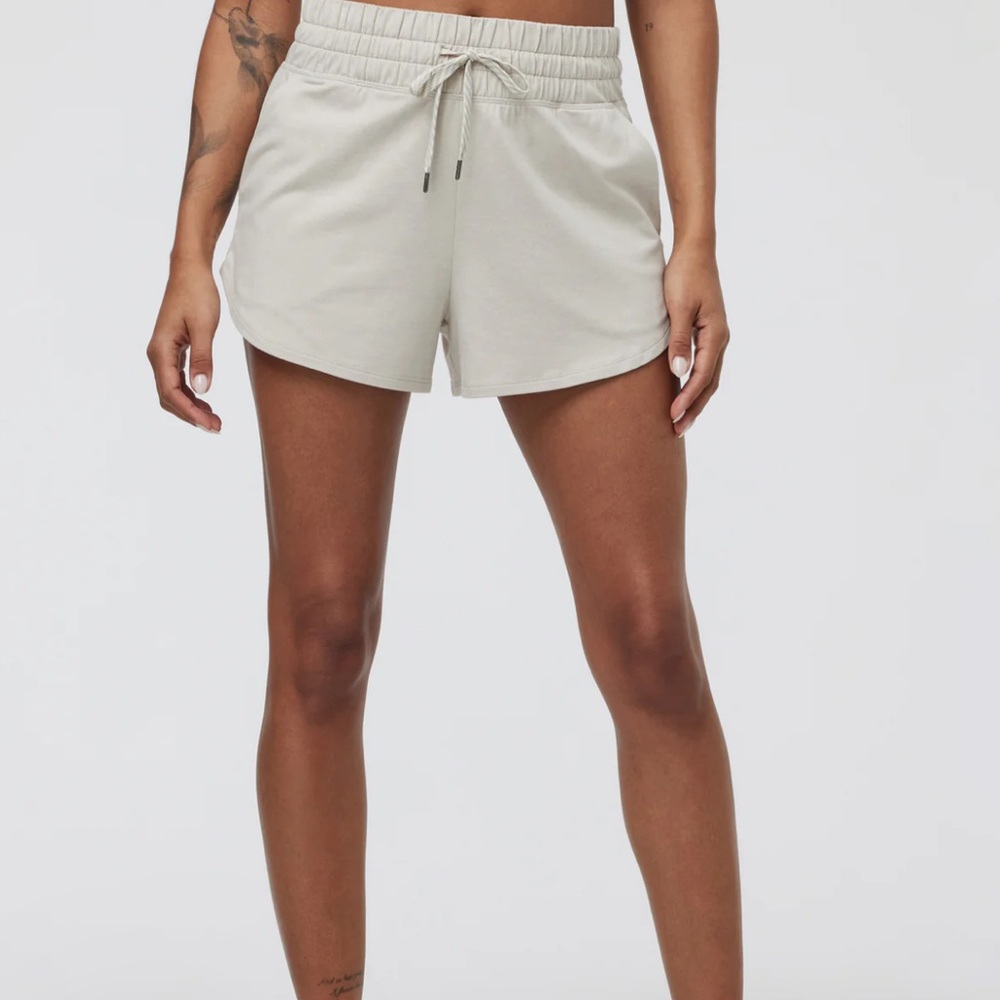 Vuori shorts XL